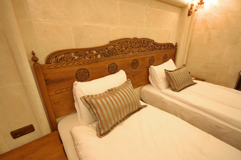 İzala Hotel  
