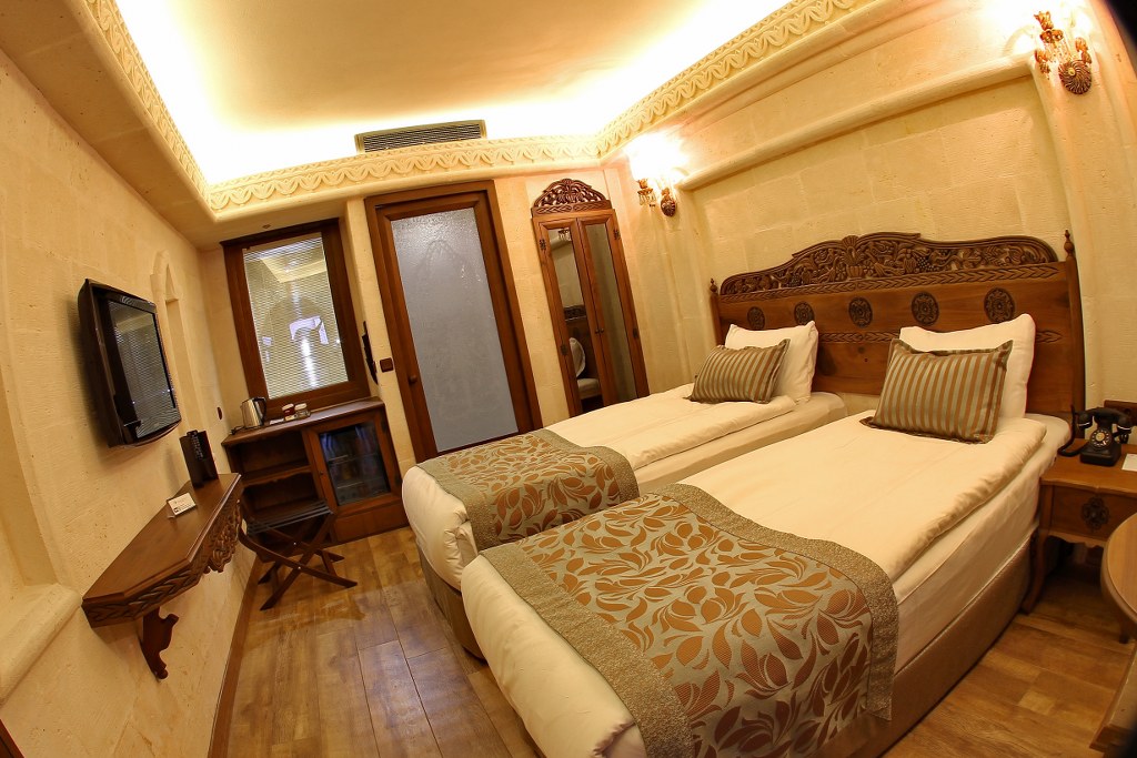 İzala Hotel  