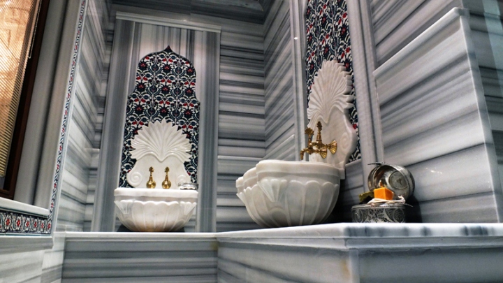 İzala Hotel  