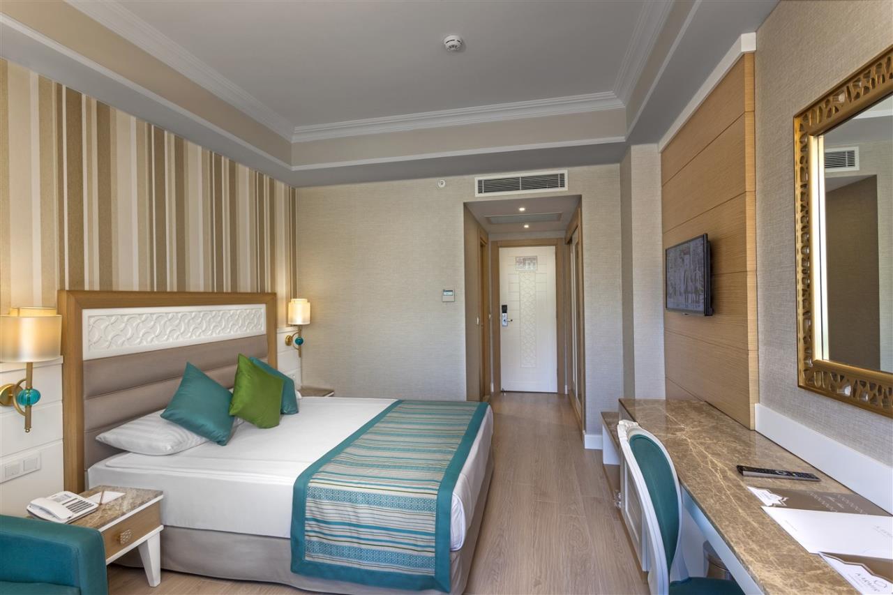 Karmir Resort & Spa / Standard Oda