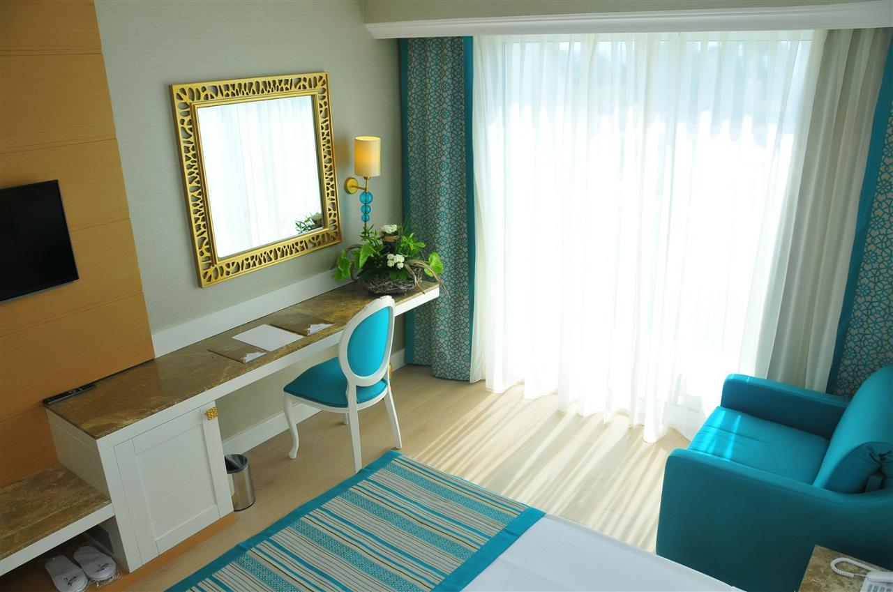 Karmir Resort & Spa / Aile Odası