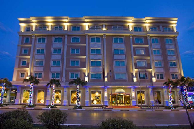 Latanya Palm Hotel  