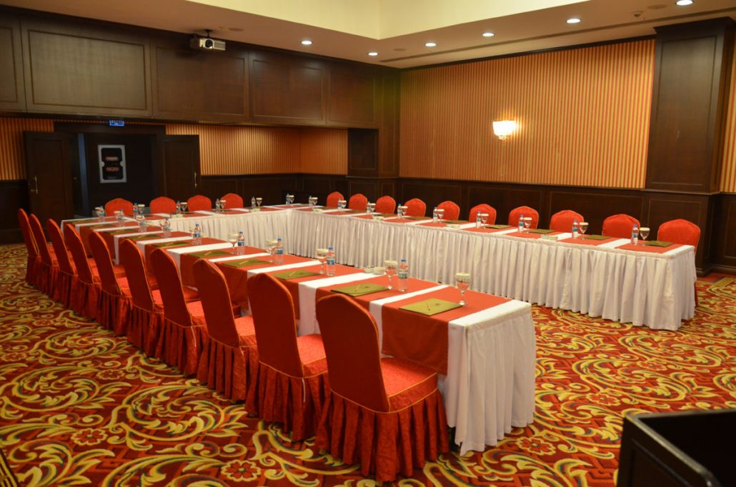 Latanya Palm Hotel  