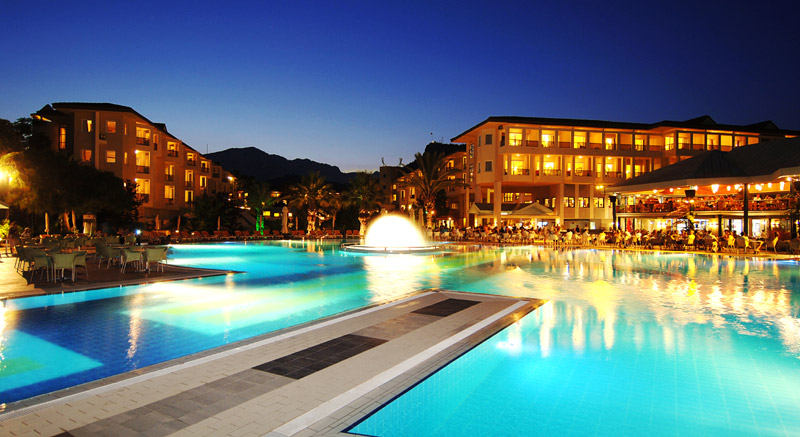 Queen's Park Le Jardin Resort & Spa  