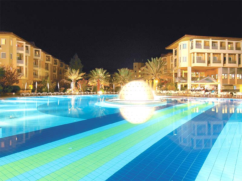 Queen's Park Le Jardin Resort & Spa  