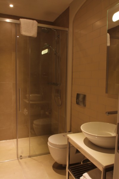 Londe Business Suites / Standart Oda
