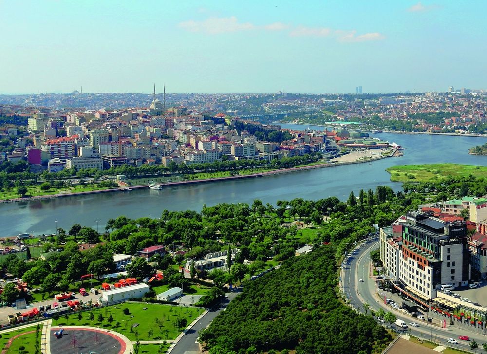 Mövenpick Hotel İstanbul Golden Horn   