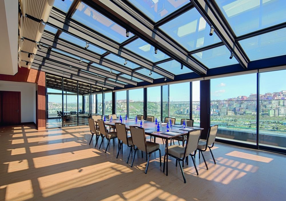 Mövenpick Hotel İstanbul Golden Horn   