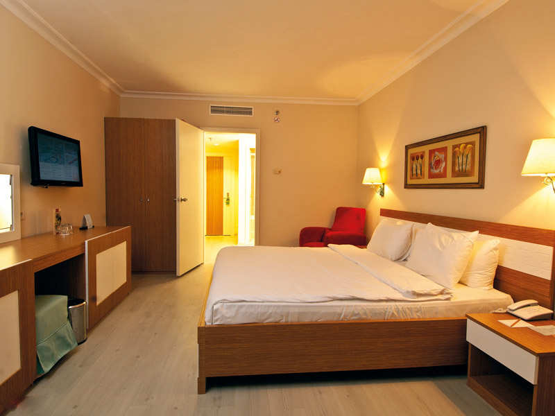 Alva Donna World Palace Hotel / Aile Odası