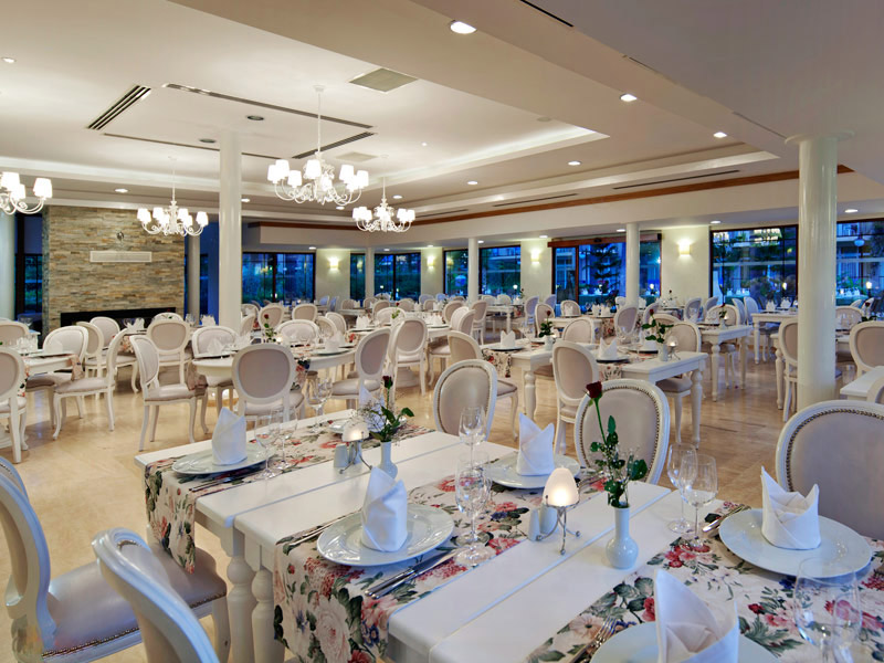 Alva Donna World Palace Hotel  
