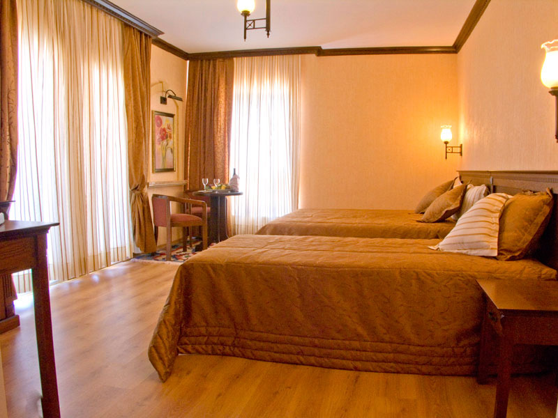 Pia Bella Hotel  