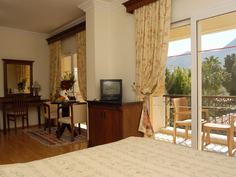 Pia Bella Hotel  