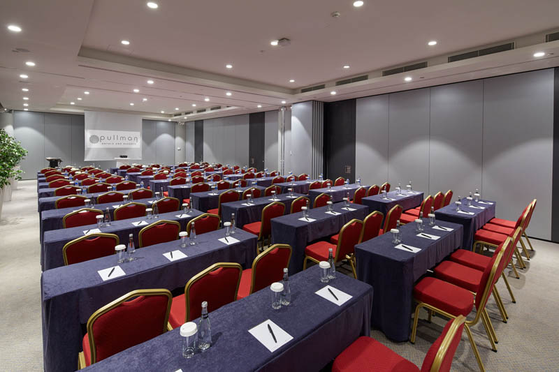 Pullman İstanbul Hotel & Convention Center  
