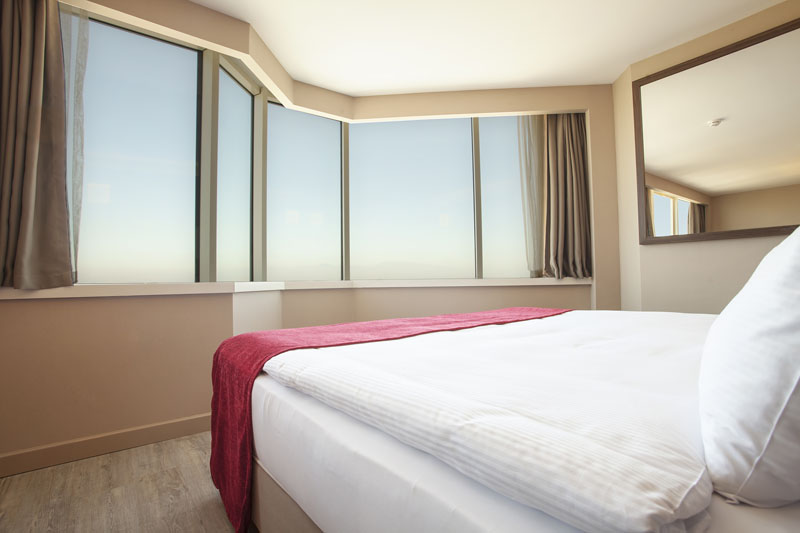 Ramada Encore By Wyndham İzmir  
