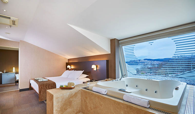 Richmond Nua Wellness Spa  