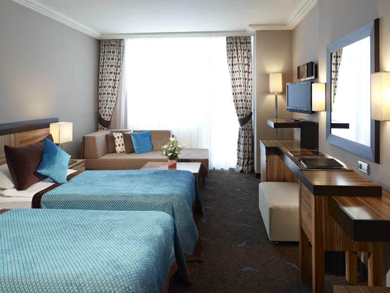 Rixos Hotel Lares  