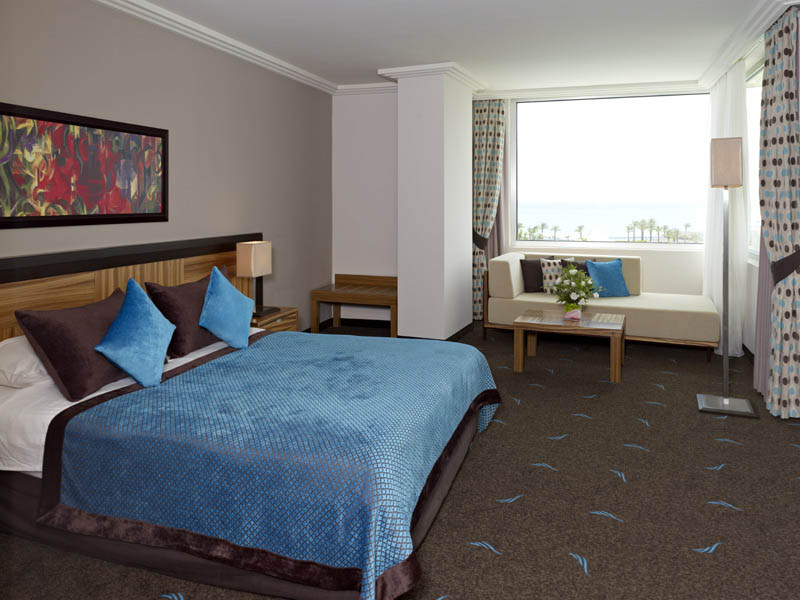Rixos Hotel Lares  