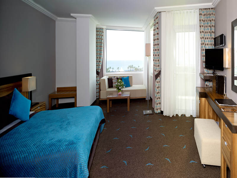 Rixos Hotel Lares  