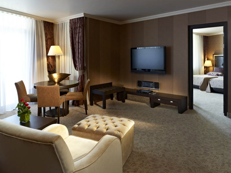 Rixos Hotel Lares  