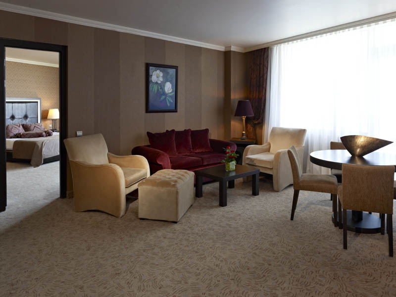 Rixos Hotel Lares  