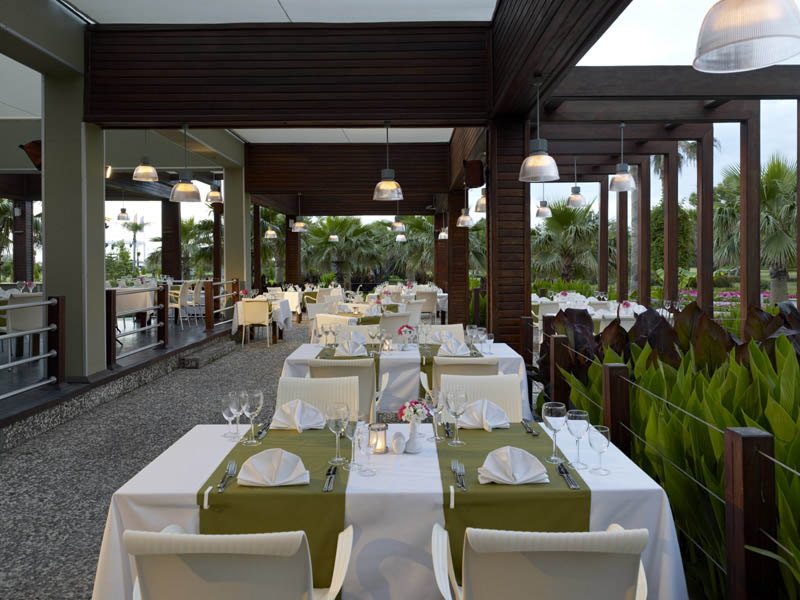 Rixos Hotel Lares  