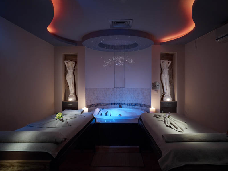 Rixos Hotel Lares  