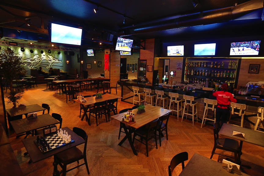 RYS Hotel / Variant Game&Sports Bar