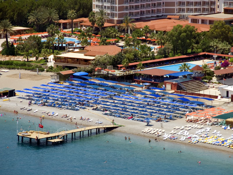 Sailor's Beach Club  