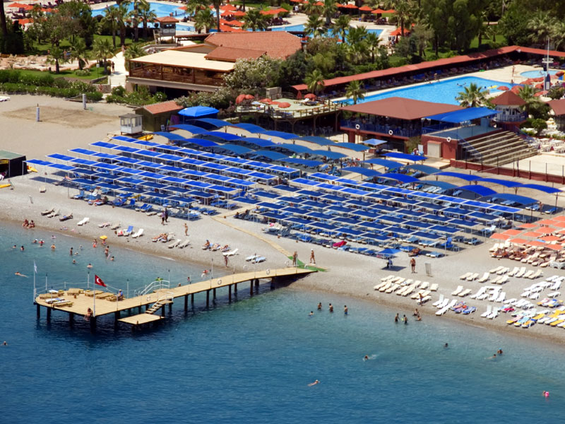 Sailor's Beach Club  