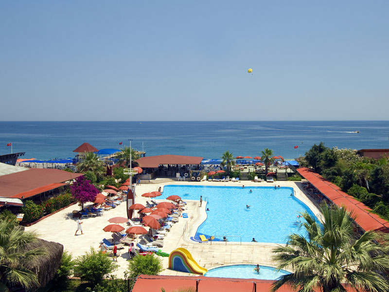 Sailor's Beach Club  