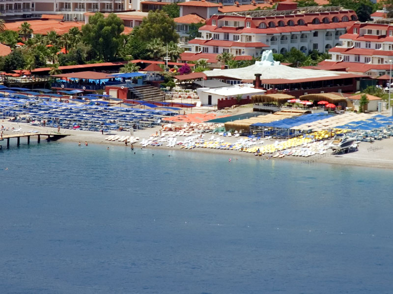 Sailor's Beach Club  