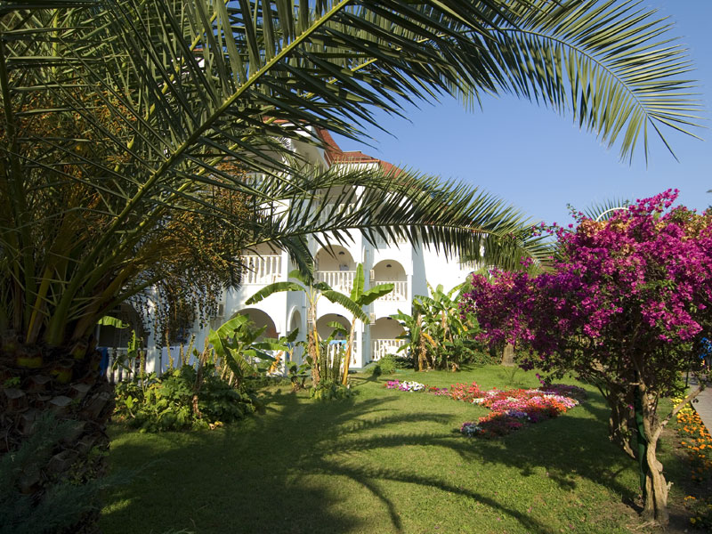 Sailor's Beach Club  