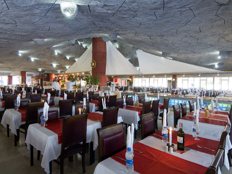 Sailor's Beach Club  