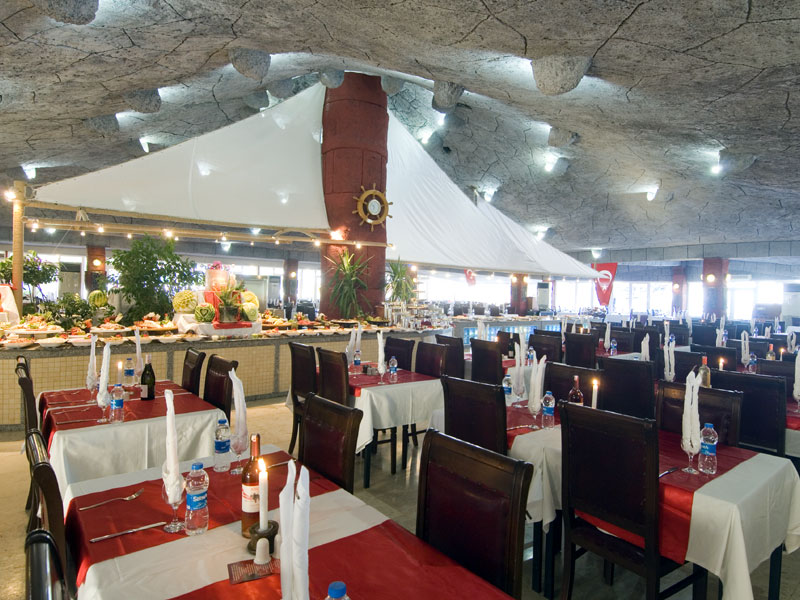 Sailor's Beach Club  