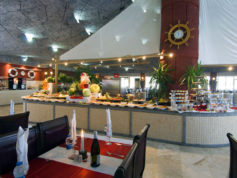 Sailor's Beach Club  