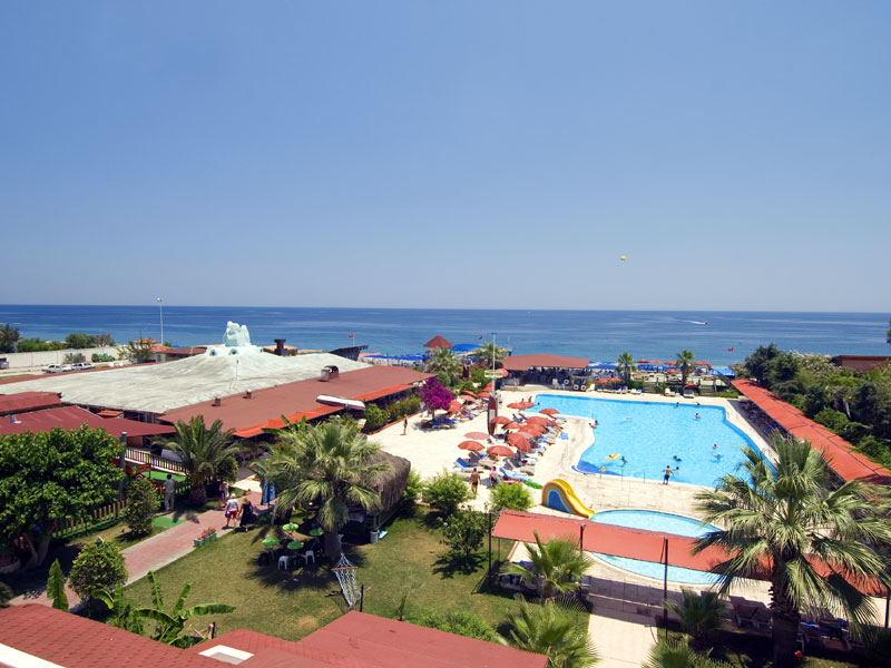 Sailor's Beach Club  