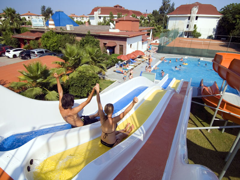 Sailor's Beach Club  