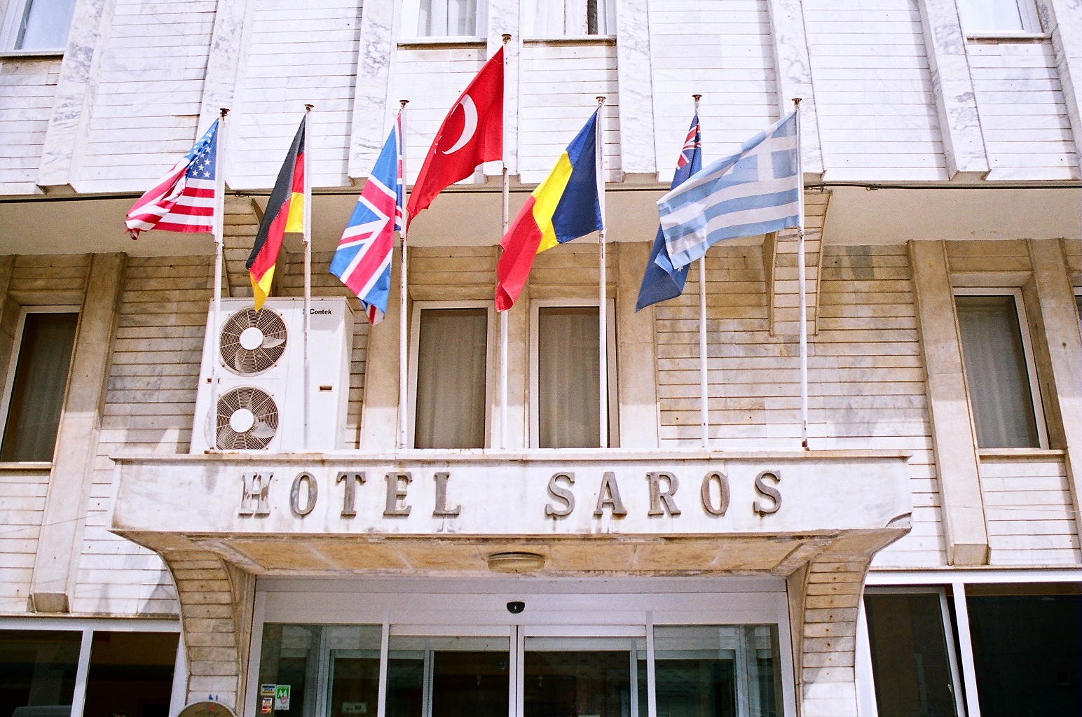 Saros Hotel  
