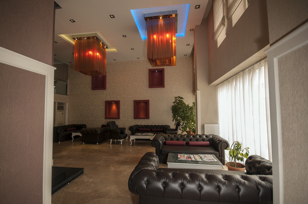 Saros Hotel  
