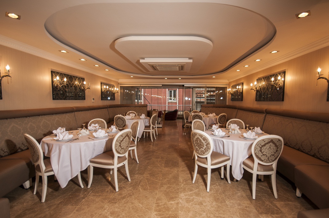 Saros Hotel  