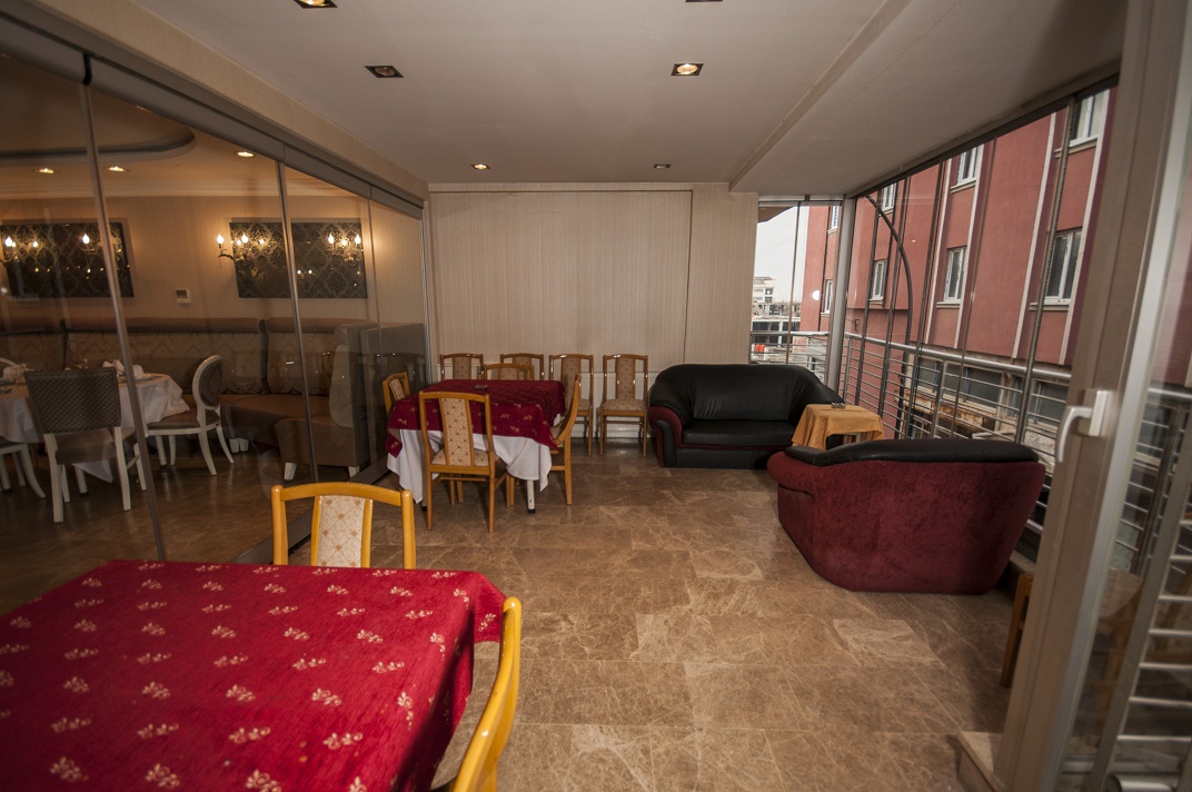 Saros Hotel  
