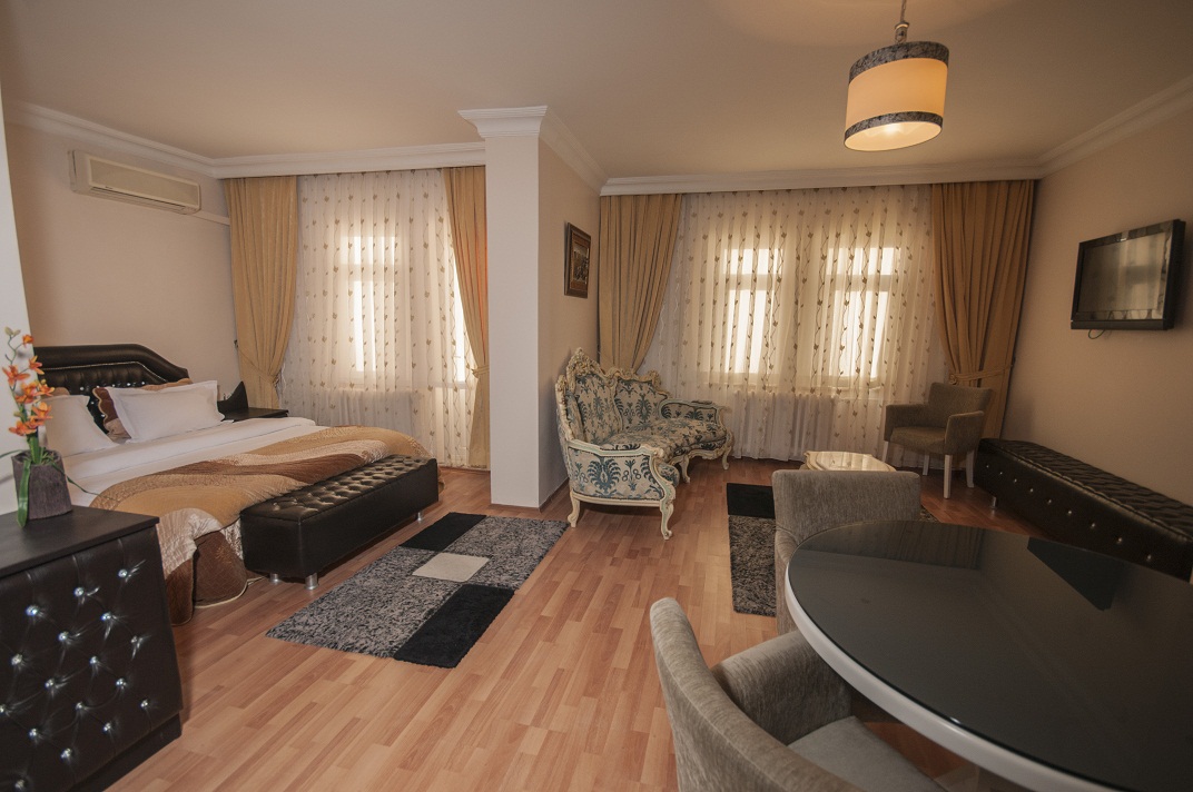 Saros Hotel  