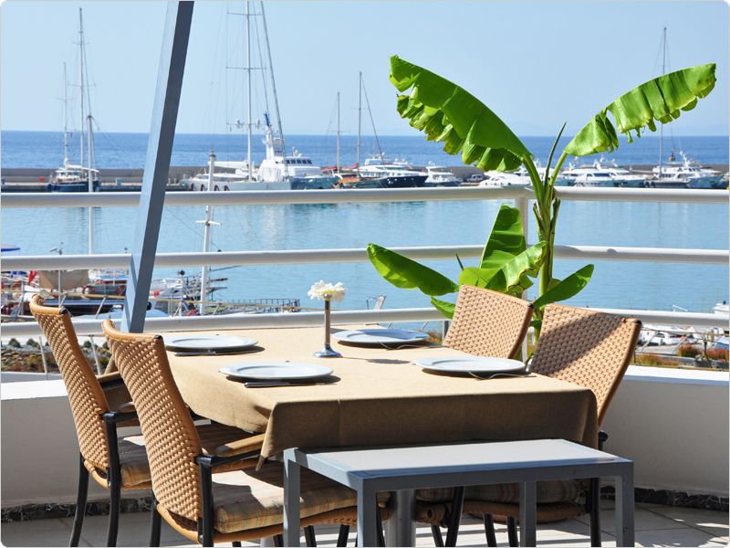 Sentido Marina Suites  