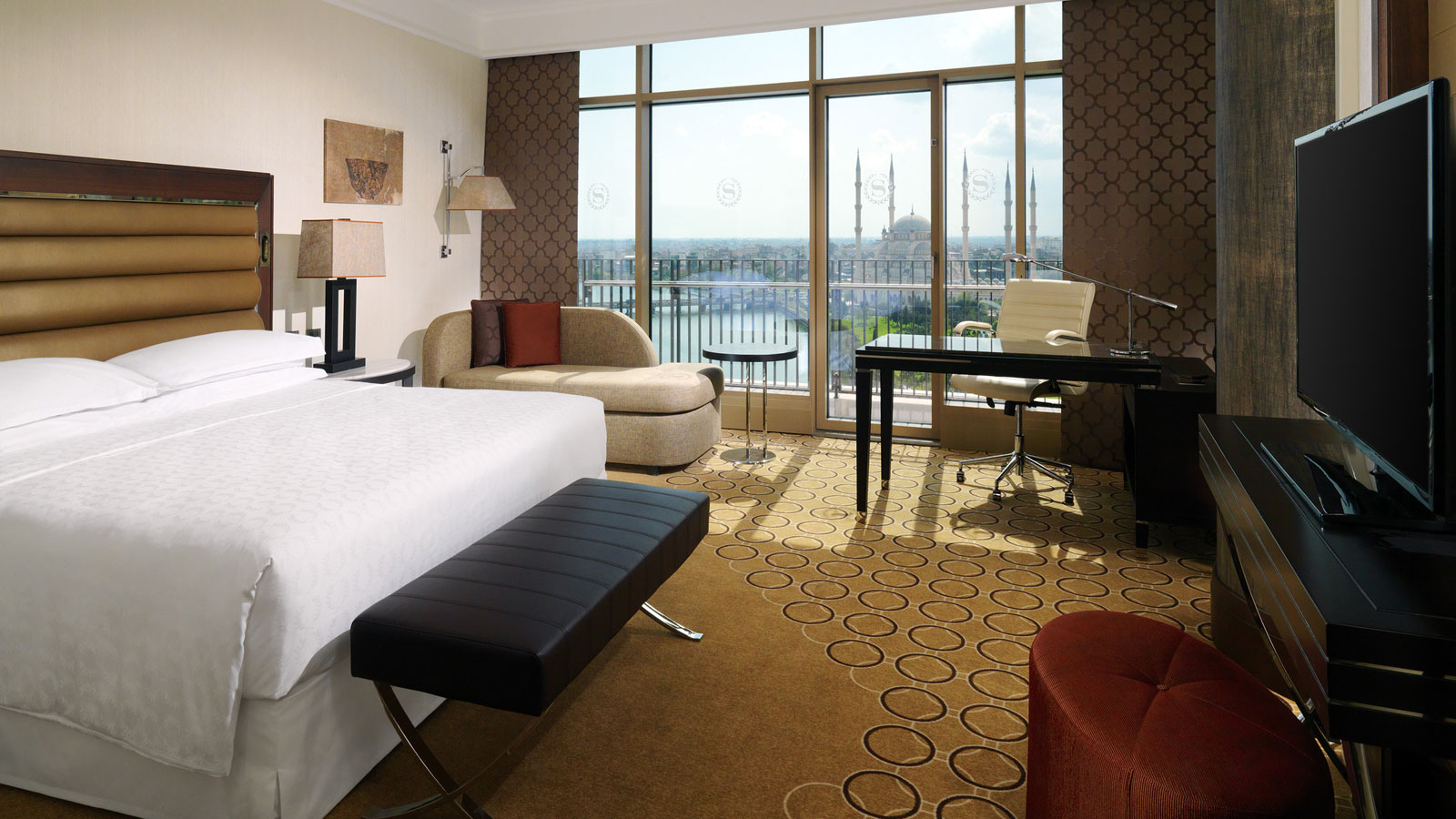 Sheraton Grand Adana  Hotel / Club Room