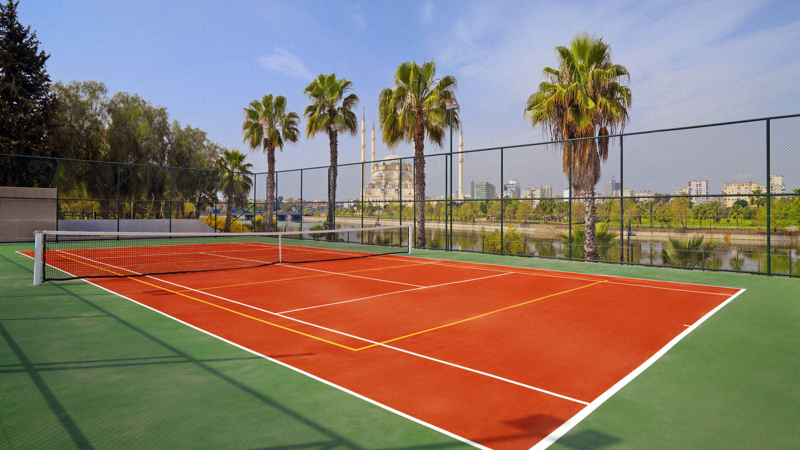 Sheraton Grand Adana  Hotel / Tenis Kortu