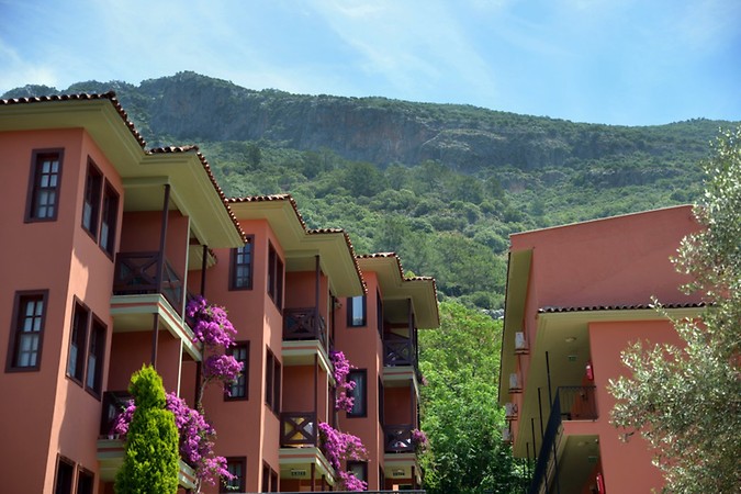 Suncity Hotel & Beach Club  