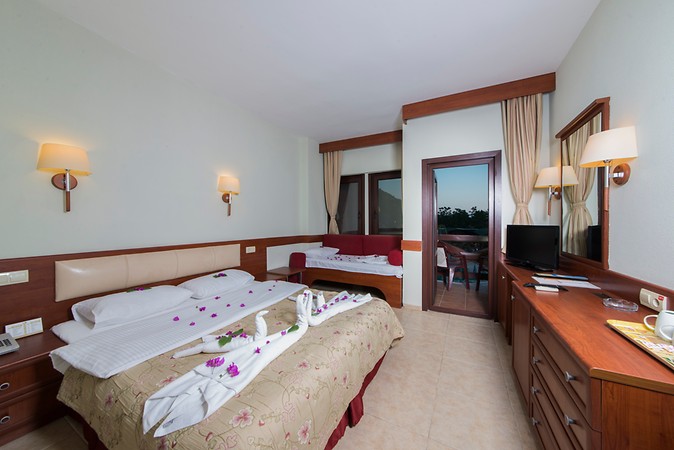 Suncity Hotel & Beach Club / standart oda