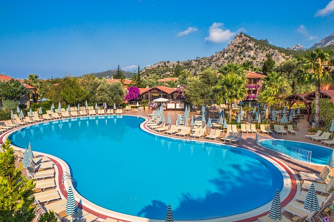 Suncity Hotel & Beach Club  
