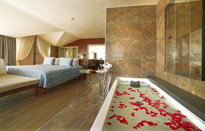 Taba Luxury Suites  
