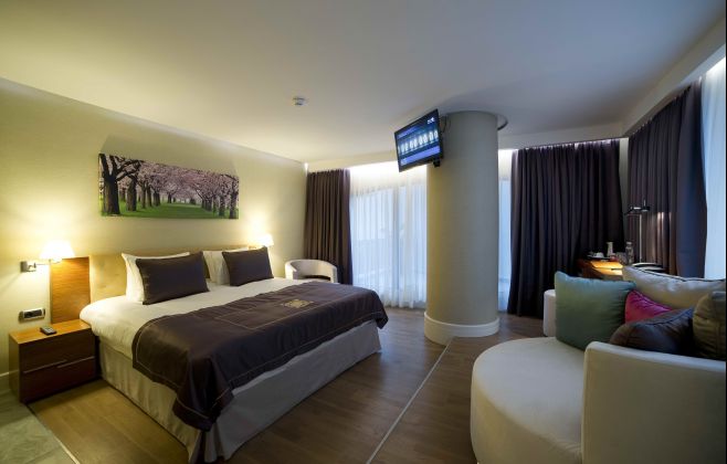 Taba Luxury Suites  